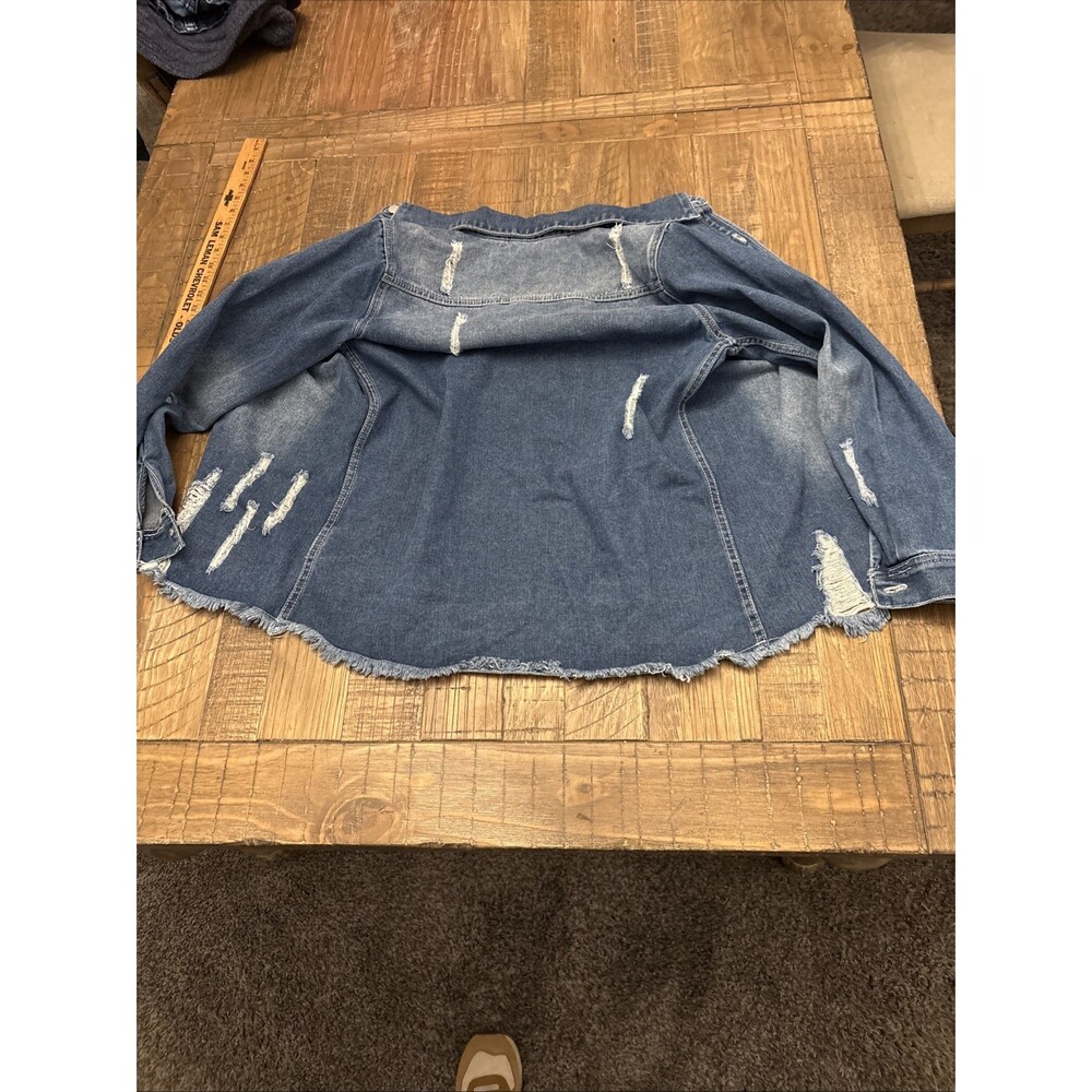 Dokotoo Denim Jacket Size Small - Picture 4 of 7